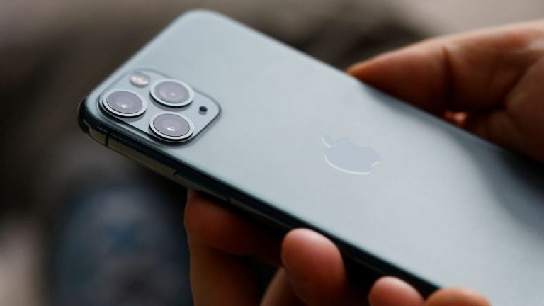 Lire la suite à propos de l’article Comparatif : Iphone 12 vs Iphone 13